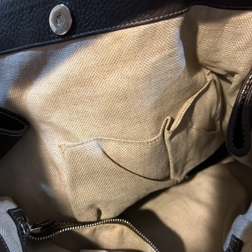 AUTHENTIC! Very good condition Gucci tote - Picture 9 of 11